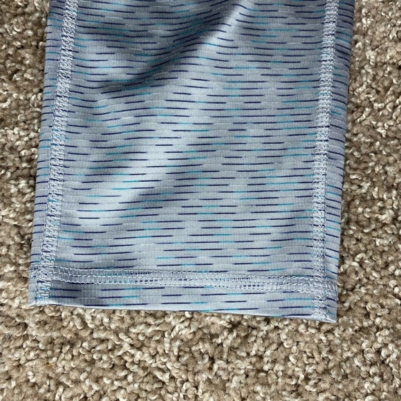 Champion silver/gray marbled cropped capri athletic leggings - Picture 5 of 9